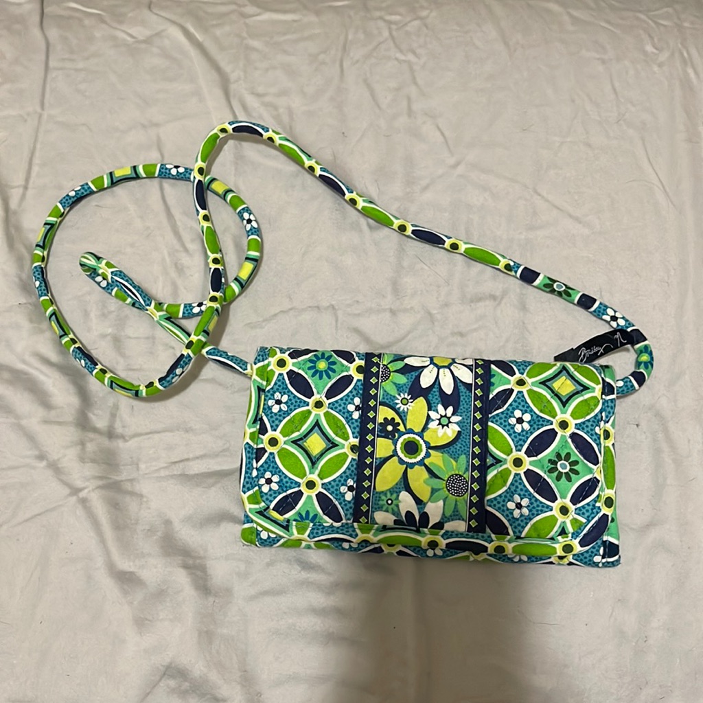 Vera Bradley Daisy Daisy Crossbody Wallet
